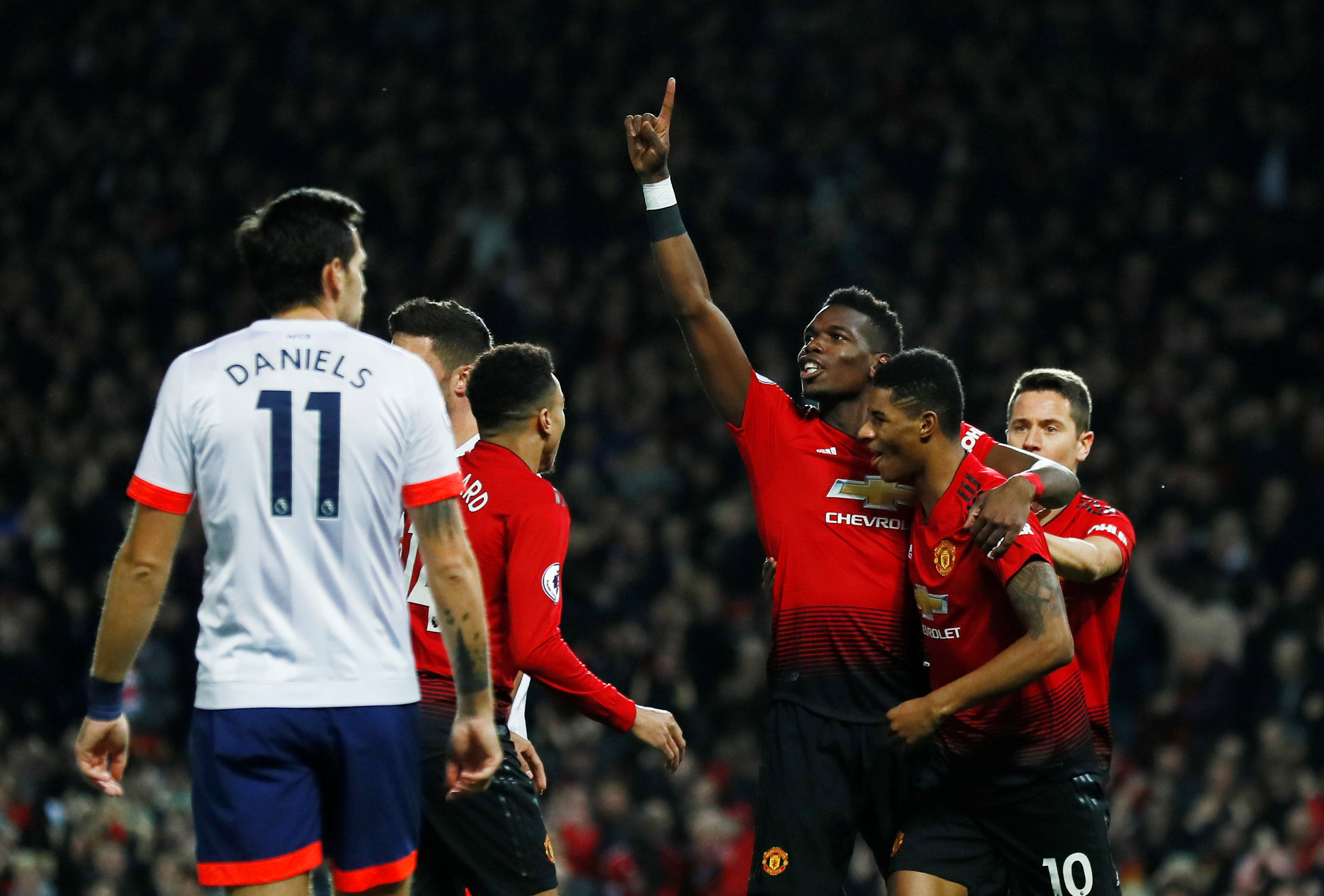 在赛场上展 在赛场上展